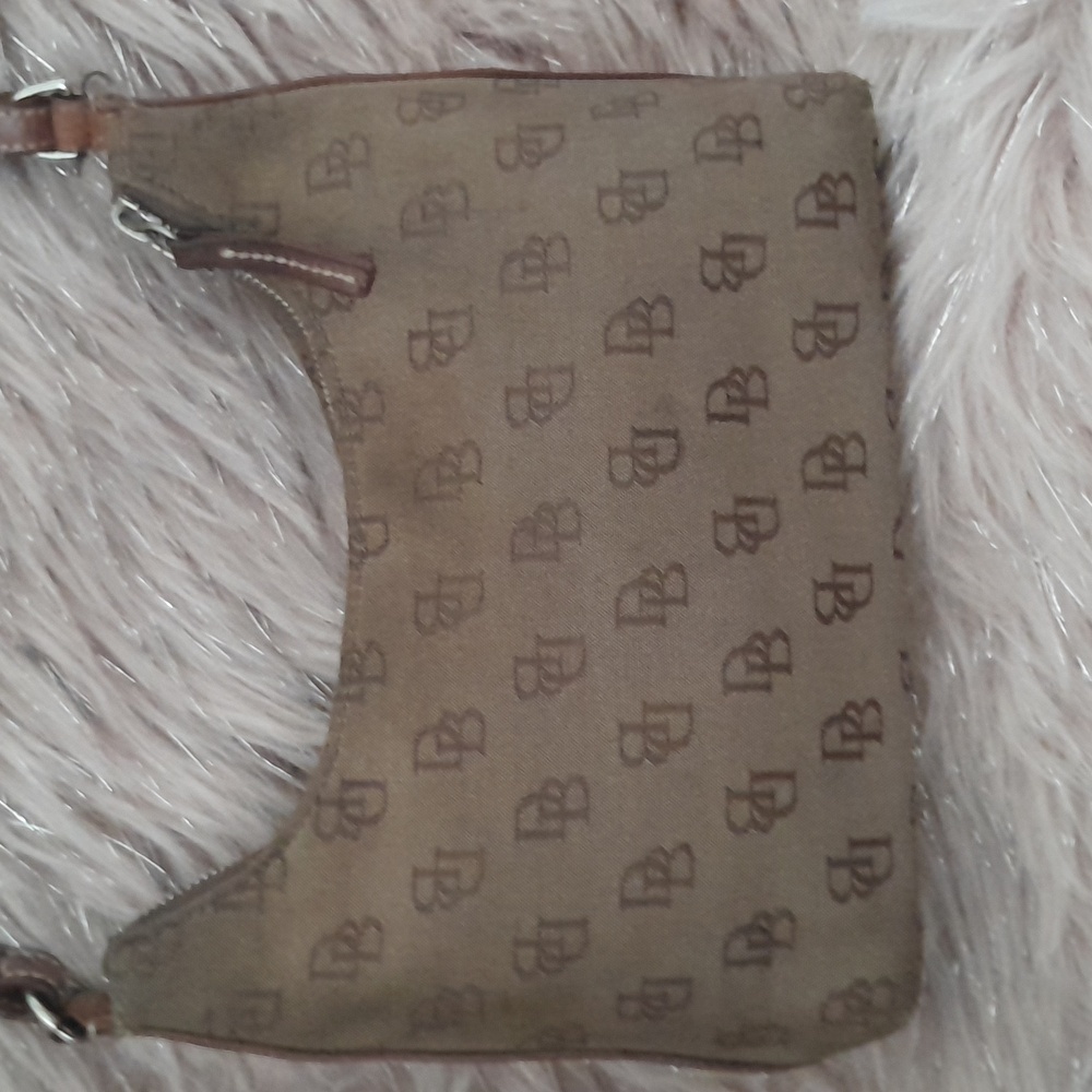 Dooney & Bourke Mini Handbag - Picture 2 of 12